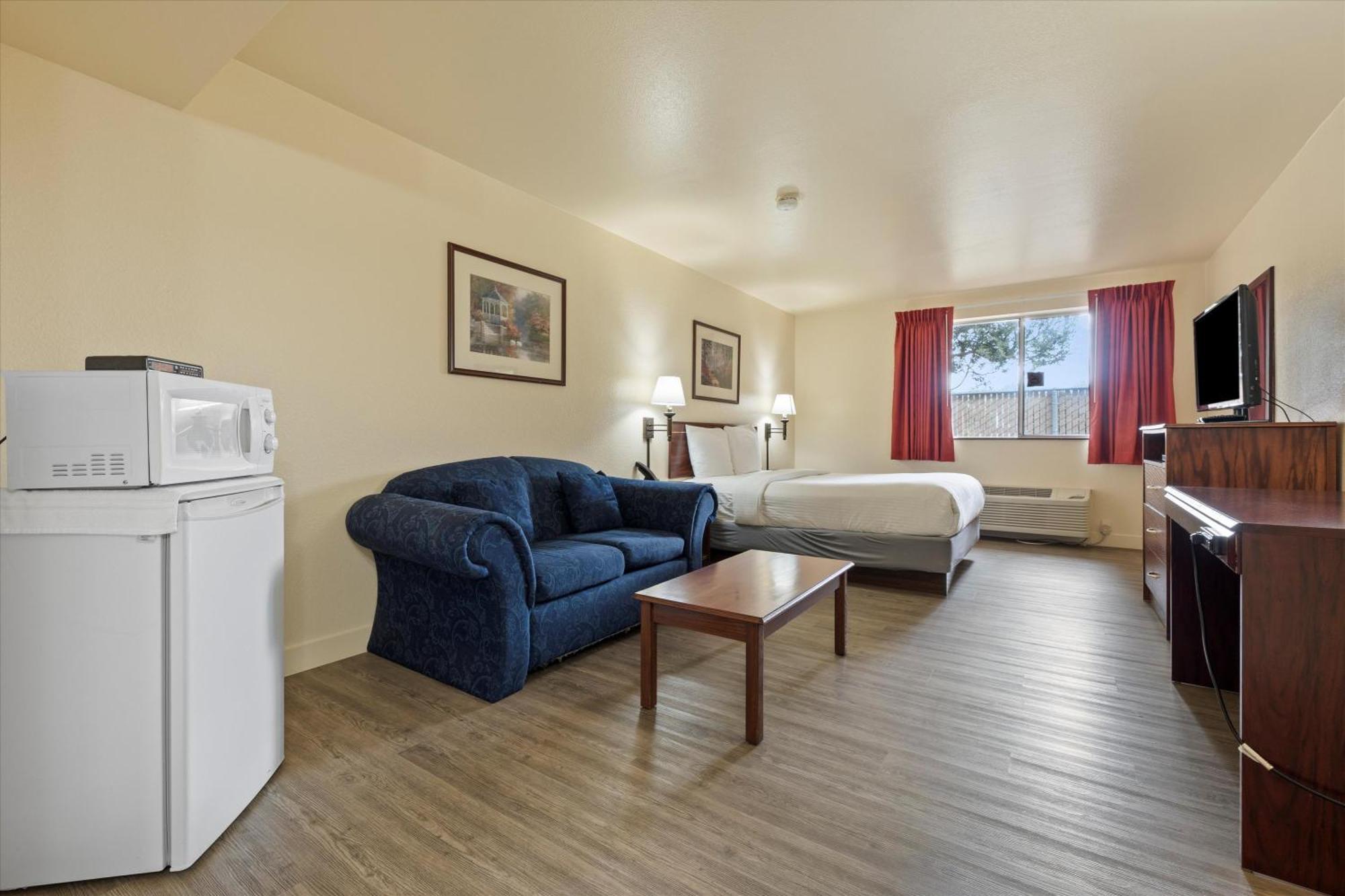 Quincy Inn And Suites Dış mekan fotoğraf