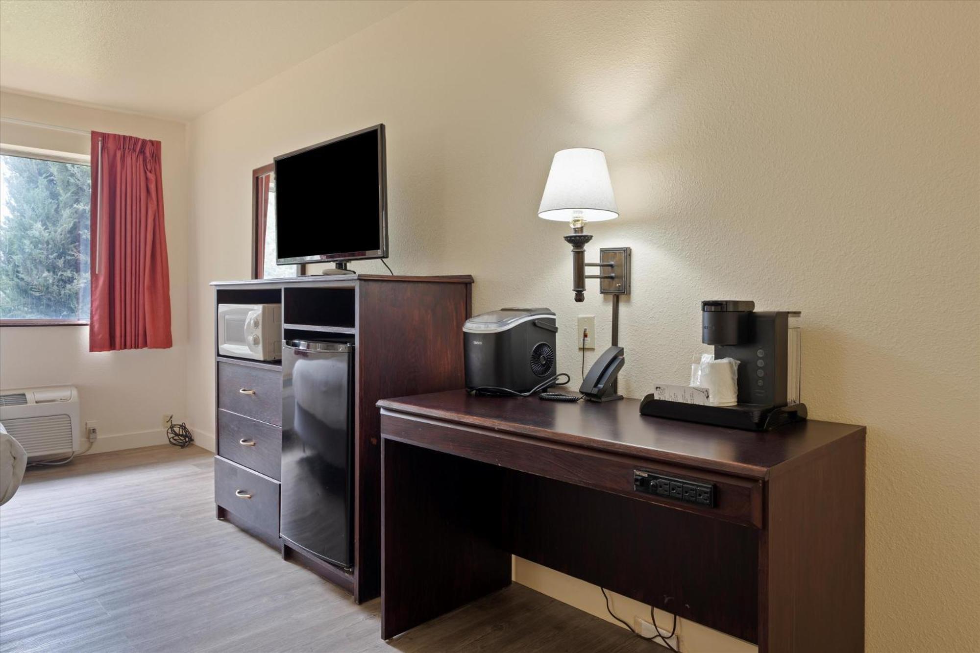 Quincy Inn And Suites Dış mekan fotoğraf