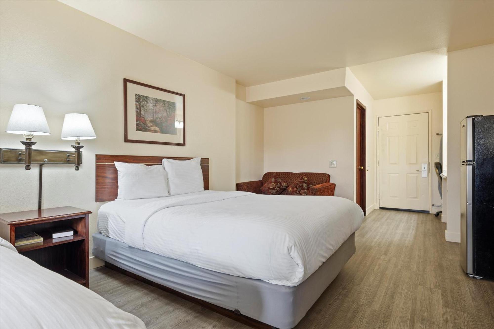 Quincy Inn And Suites Dış mekan fotoğraf