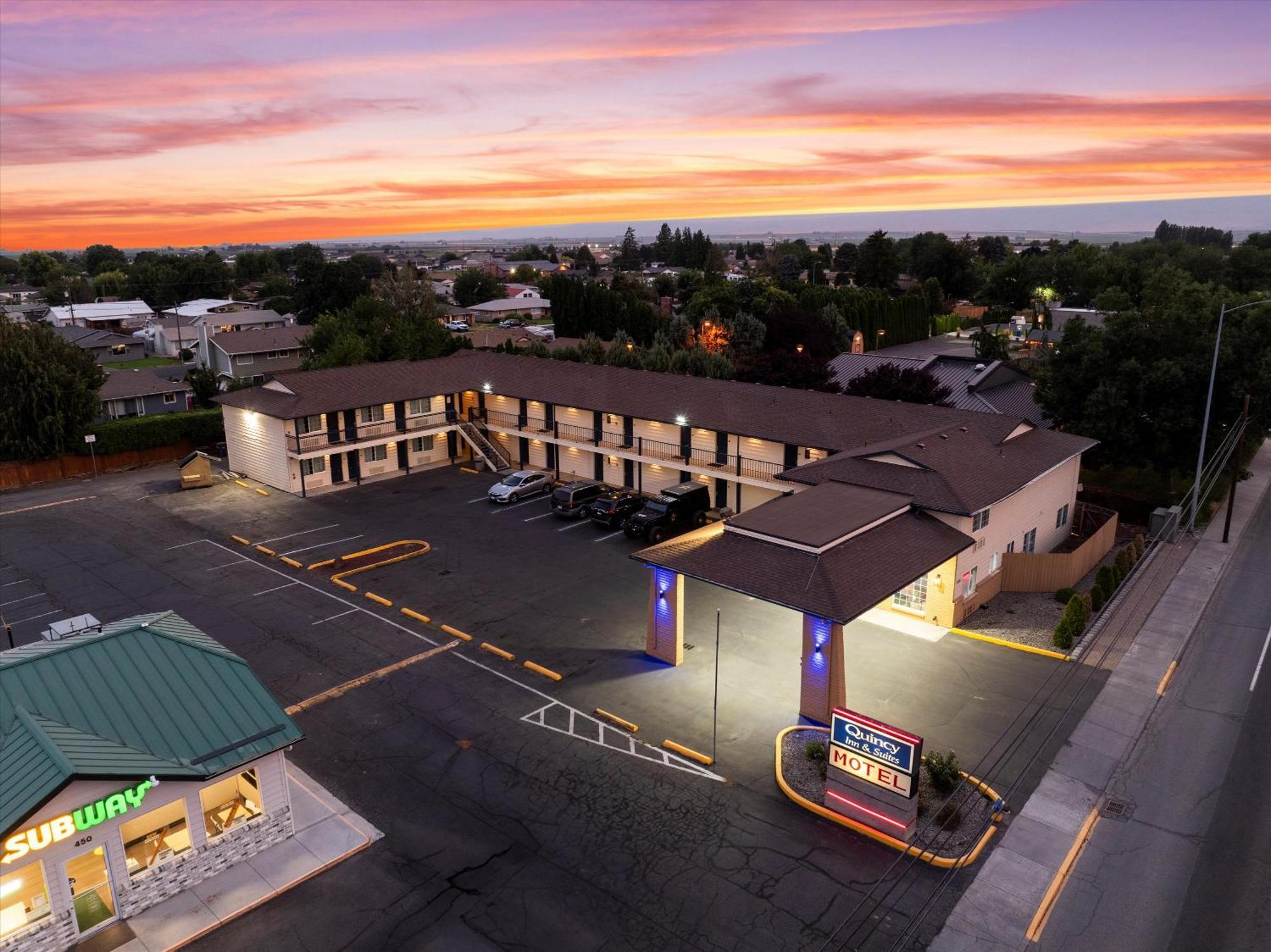Quincy Inn And Suites Dış mekan fotoğraf