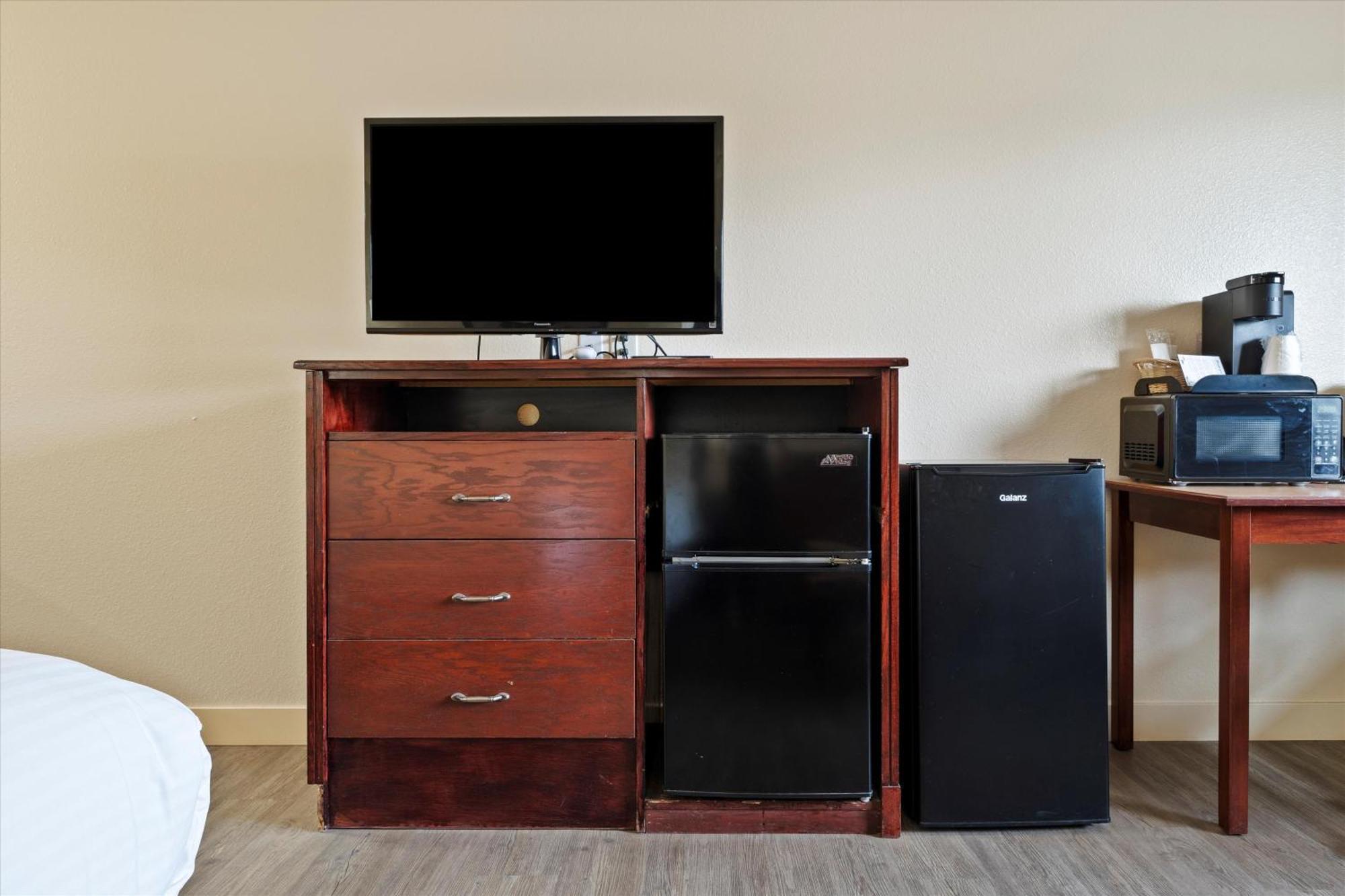 Quincy Inn And Suites Dış mekan fotoğraf