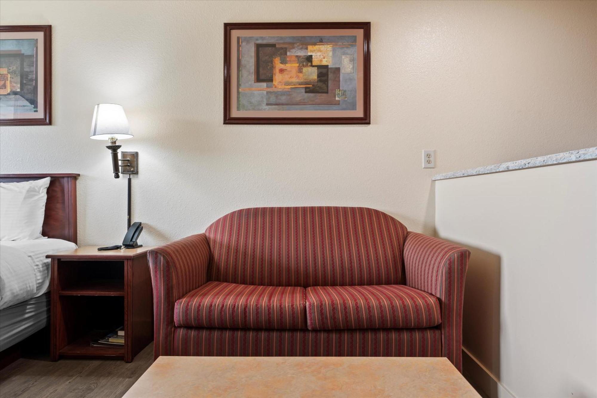 Quincy Inn And Suites Dış mekan fotoğraf
